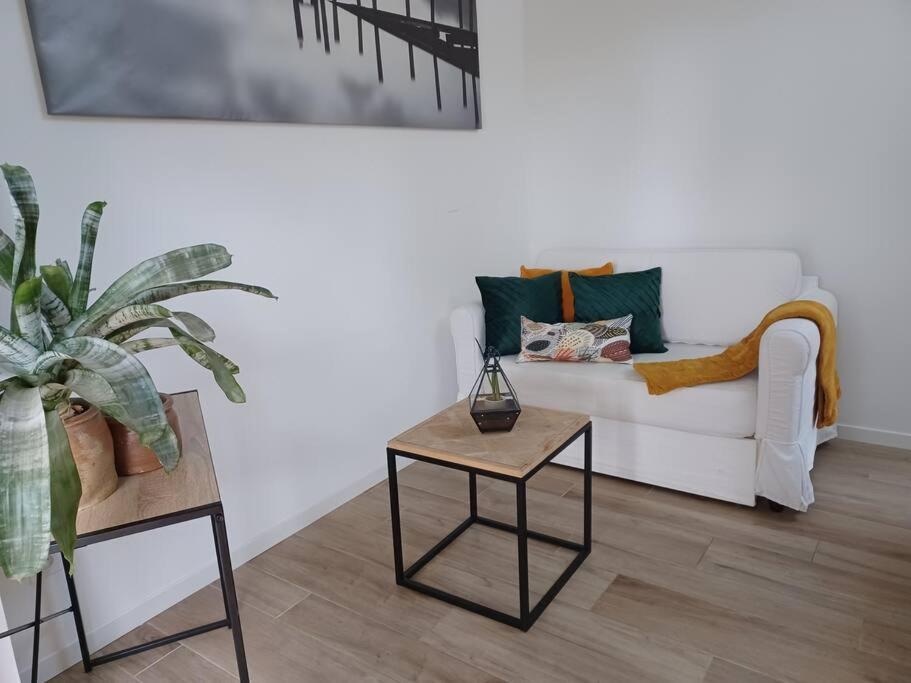~ Au Calme A La Campagne ~ Apartment La Meziere Ngoại thất bức ảnh
